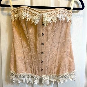 NWOT Pink lace corset size medium